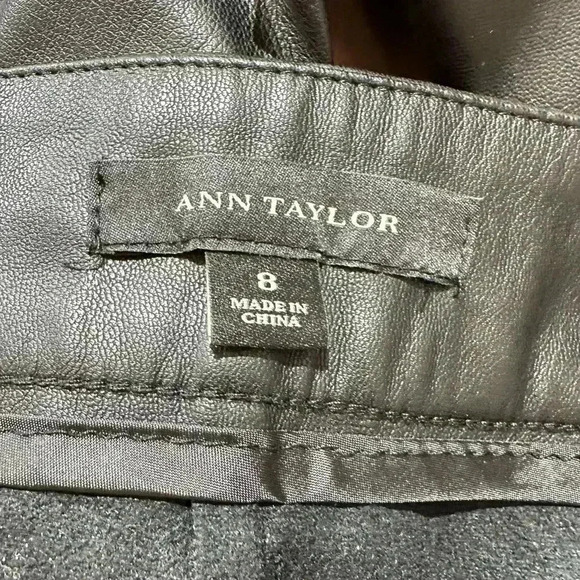 Ann Taylor FauxLeather Vegan Pants Womens Size 8 Black Ankle Skinny - Picture 4 of 6